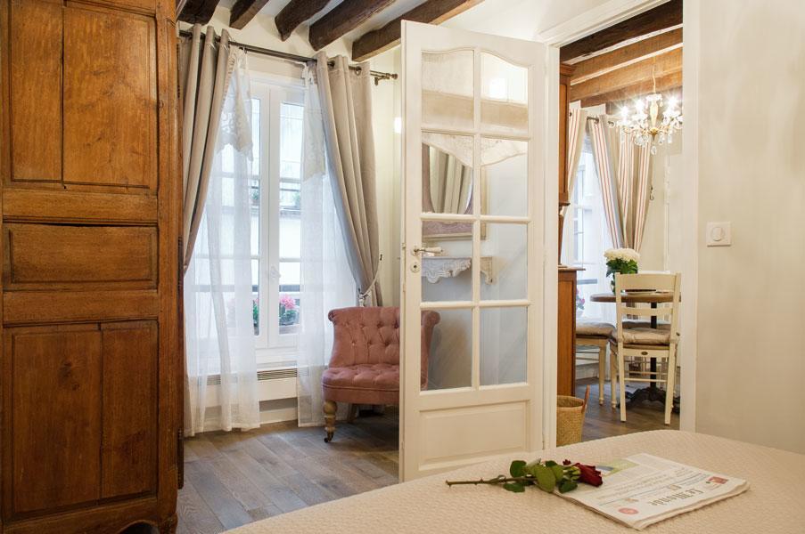 Le Merlot Du Marais Париж Екстериор снимка